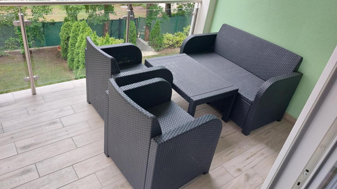 Lido Riviera Apartman บาลาตอนแลลเล ภายนอก รูปภาพ