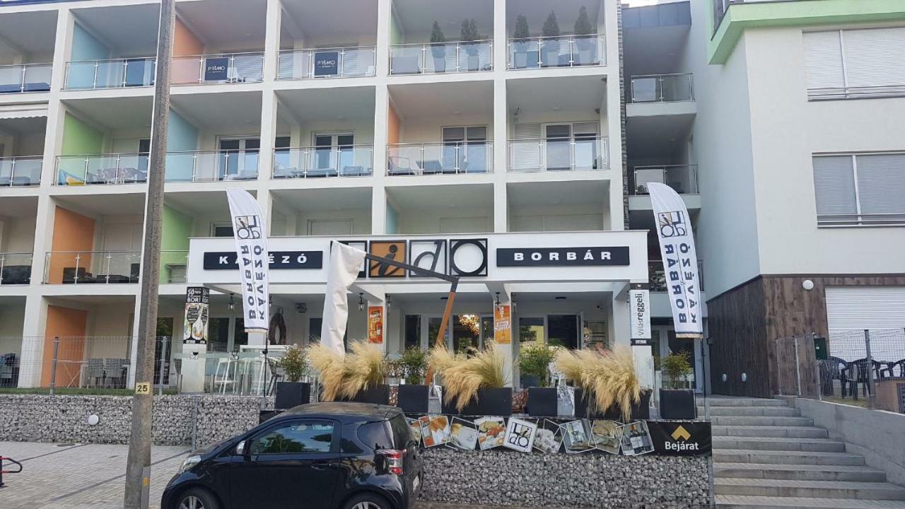 Lido Riviera Apartman บาลาตอนแลลเล ภายนอก รูปภาพ
